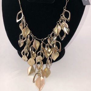 Kenneth Cole contemporary gold tone necklace